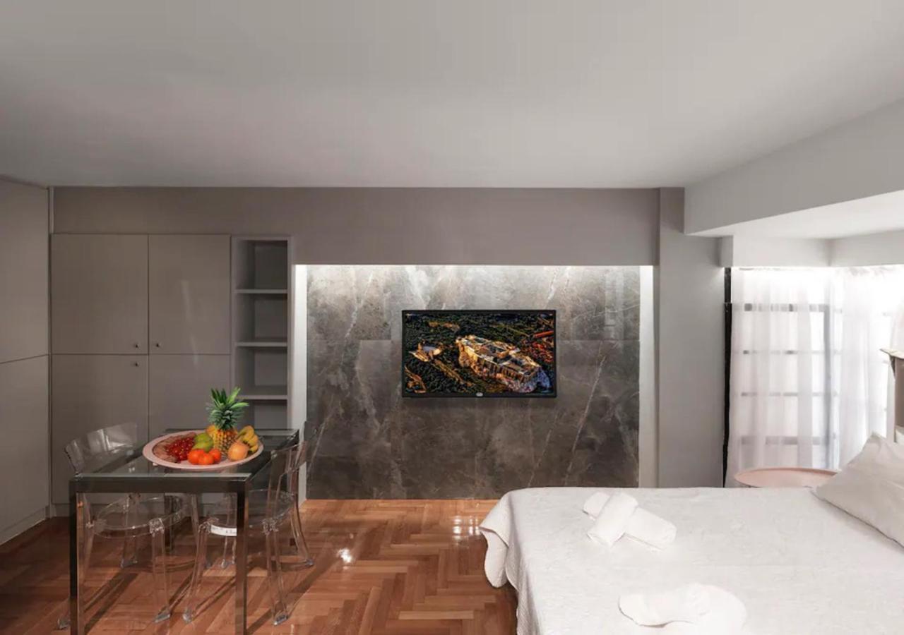 Chic Studio In Athens Center Экстерьер фото